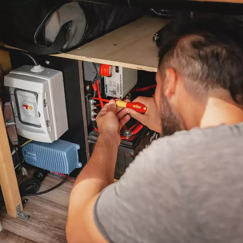 Destornillador Plano 1000V Wiha 302N 2,5x75 00820