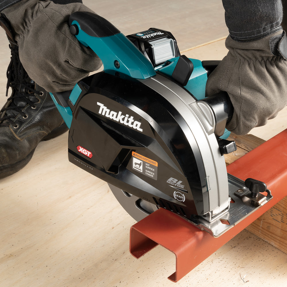 Cortador de metal circular a batería de Makita XGT® 40Vmax, 185 mm