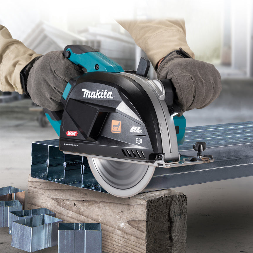 Cortador de metal circular a batería de Makita XGT® 40Vmax, 185 mm