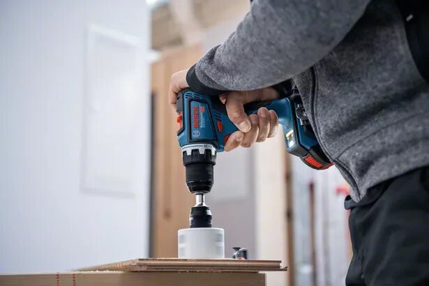 Atornillador Bosch Gsb 18V-90C 2X4,0Ah GAL18V420+LB