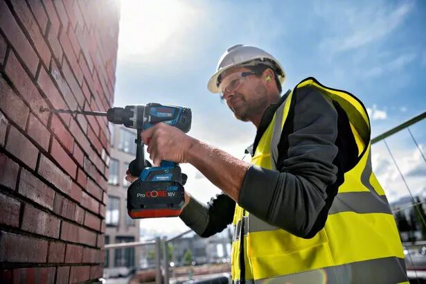 Atornillador Bosch GSB 18V-150 C 2x8,0Ah
