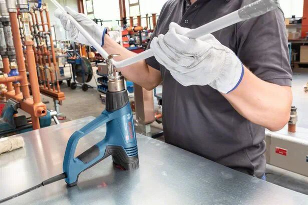 Decapador de aire caliente Bosch GHG 23-66 + Accesorios