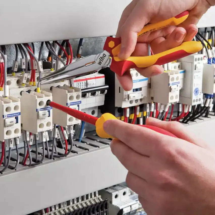 Juego de alicates 4 Professional electric 1000V Wiha 26852