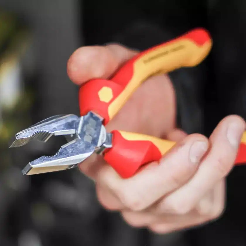 Alicates universales 1000V Wiha 160mm 26705