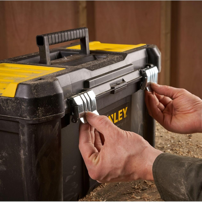 Caja de herramientas STANLEY Essential 48,2cm