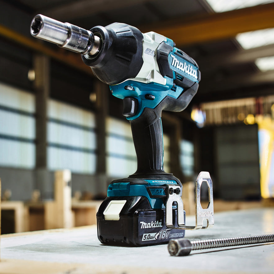 Llave de impacto Makita LXT® | 18V 1/2" 1.200 Nm | DTW1002RTJ