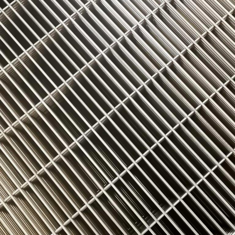 Panel de malla electrosoldada en acero inoxidable A304 2000x1000x2,85 Luz 20x80