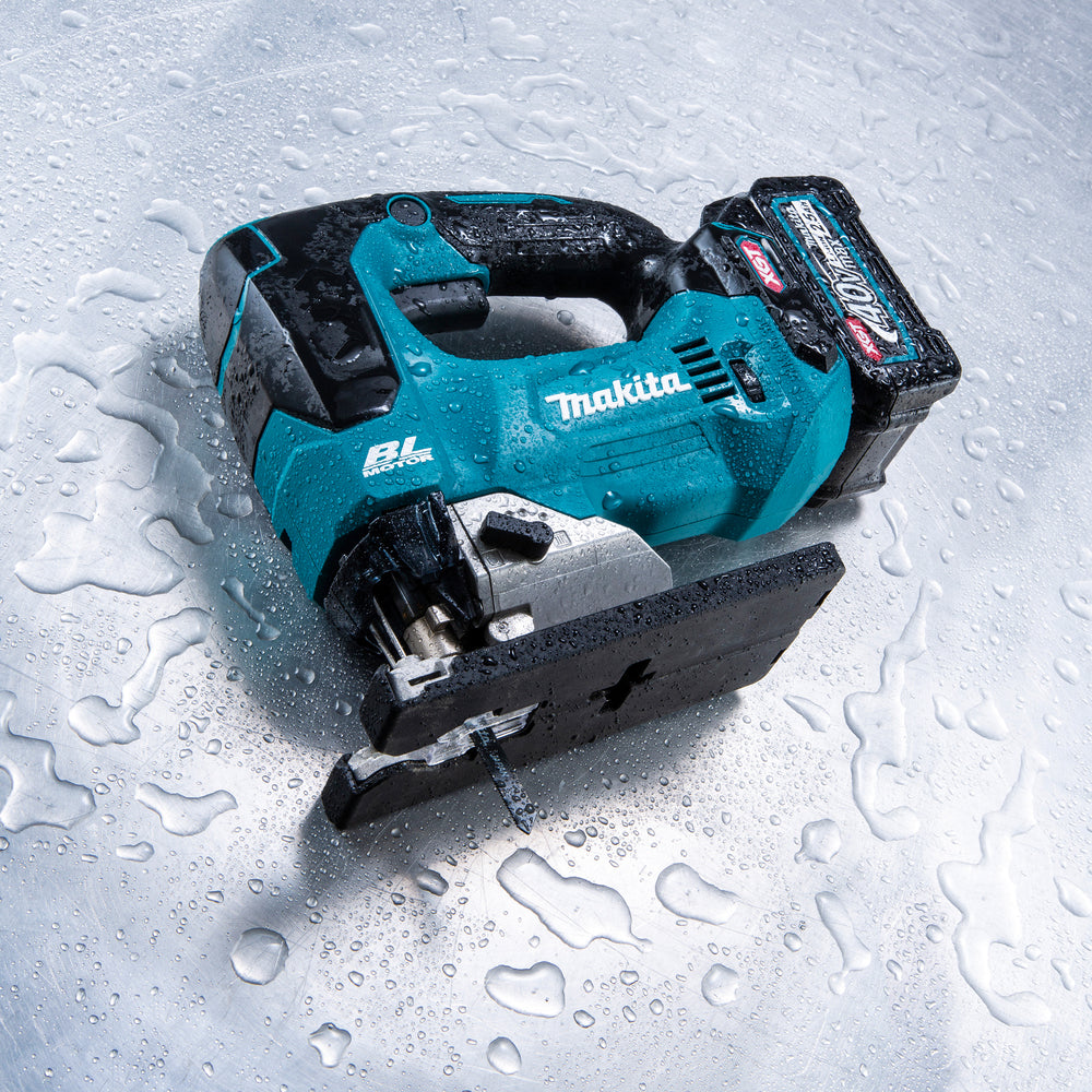 Sierra de calar XGT Makita | 40Vmax 3.500rpm 26 mm | JV002GZ